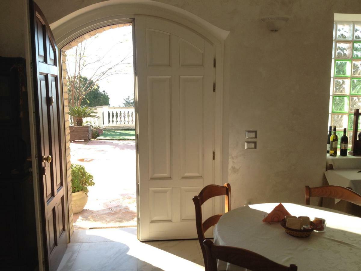 Bed and Breakfast Via col Vento Chieti Esterno foto